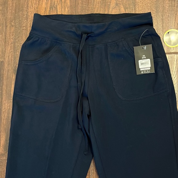 Athletic Works Blue Core Knit Capri Pants with Drawstring & Tee Size XS (0-2) - Picture 3 of 12
